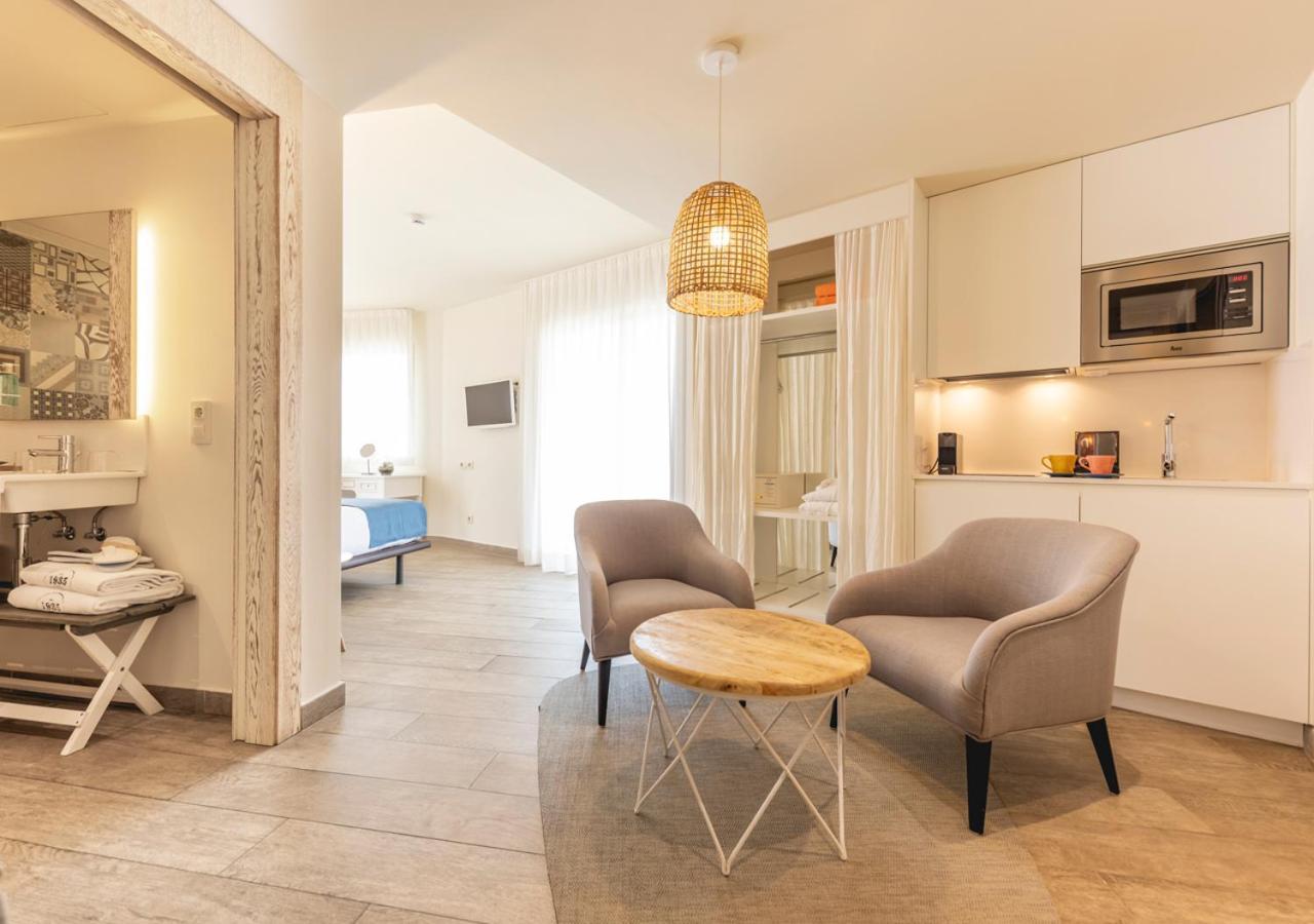 1935 Hotel Boutique & Apartments - Adults Only Roses Eksteriør billede